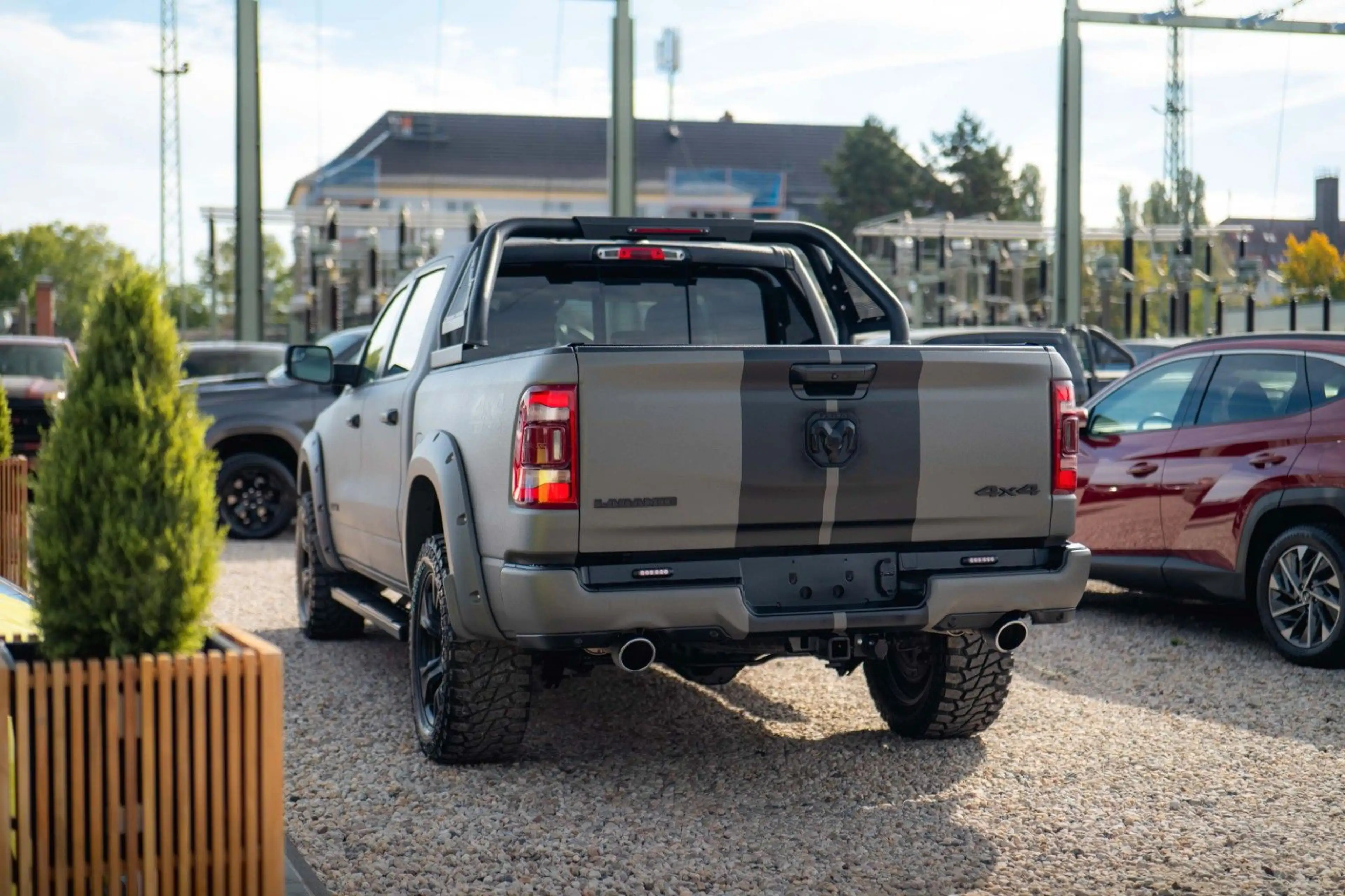 Dodge RAM 5.7 V8 HEMI 4x4 OFFROAD Night LARAMIE RAPTOR — photo 9