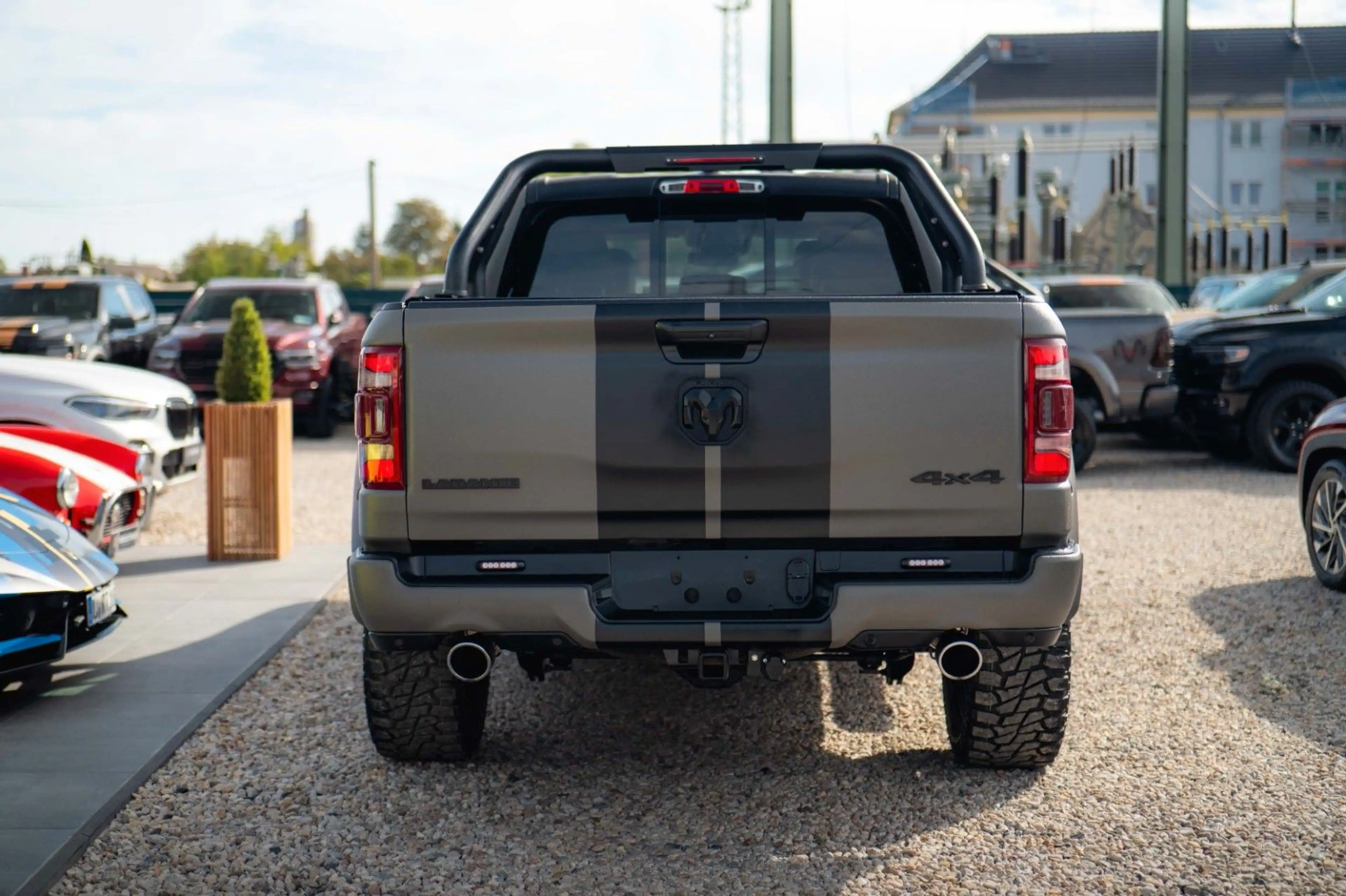 Dodge RAM 5.7 V8 HEMI 4x4 OFFROAD Night LARAMIE RAPTOR — photo 8