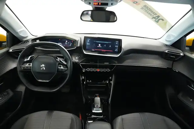 Peugeot 208 view 6
