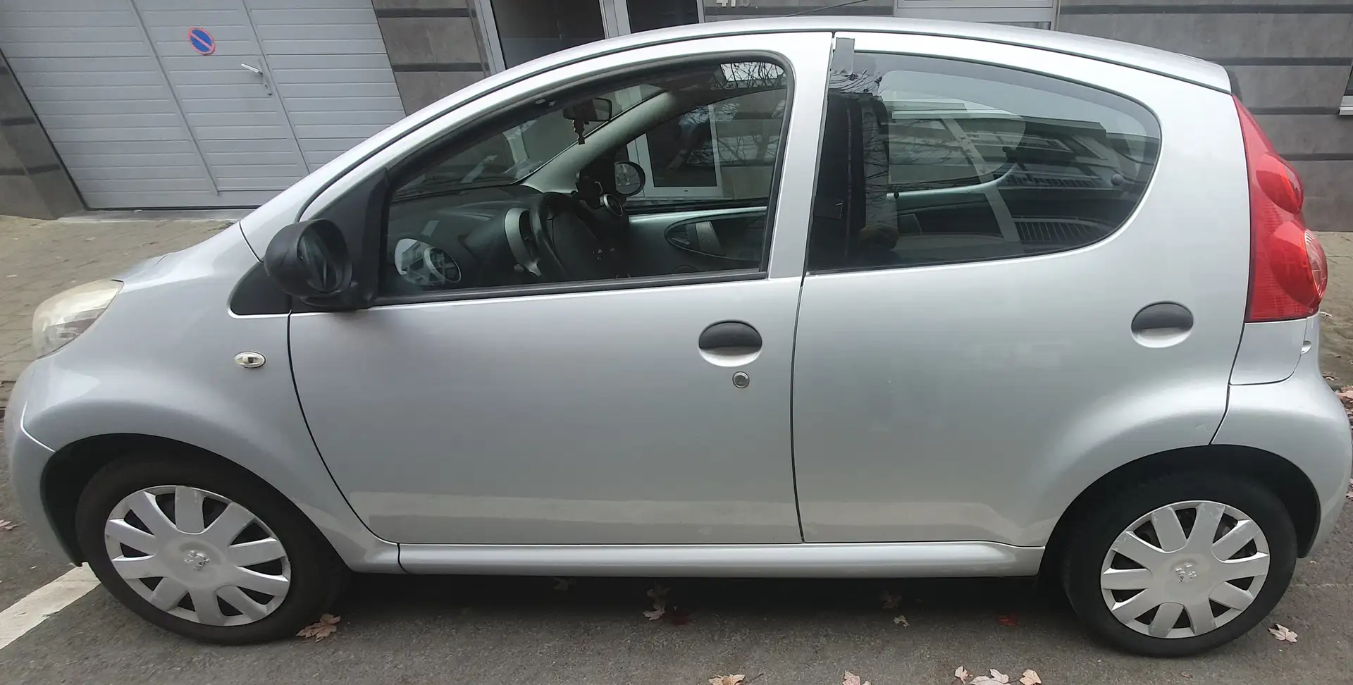 Peugeot 107 1.0i 12v Urban - 2