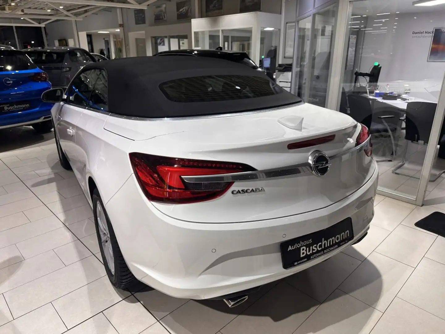 Opel Cascada Edition +RFK+NAVI+WINTERPAKET+ Weiß - 2
