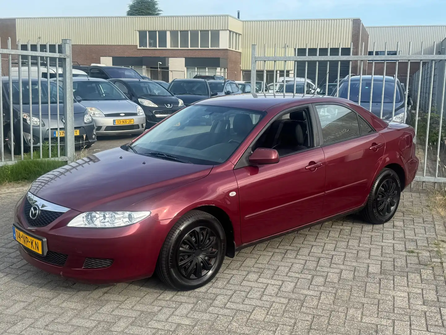 Mazda 6 1.8i Exclusive 120PK! Vol leer l Airco l Cruise l Rood - 1