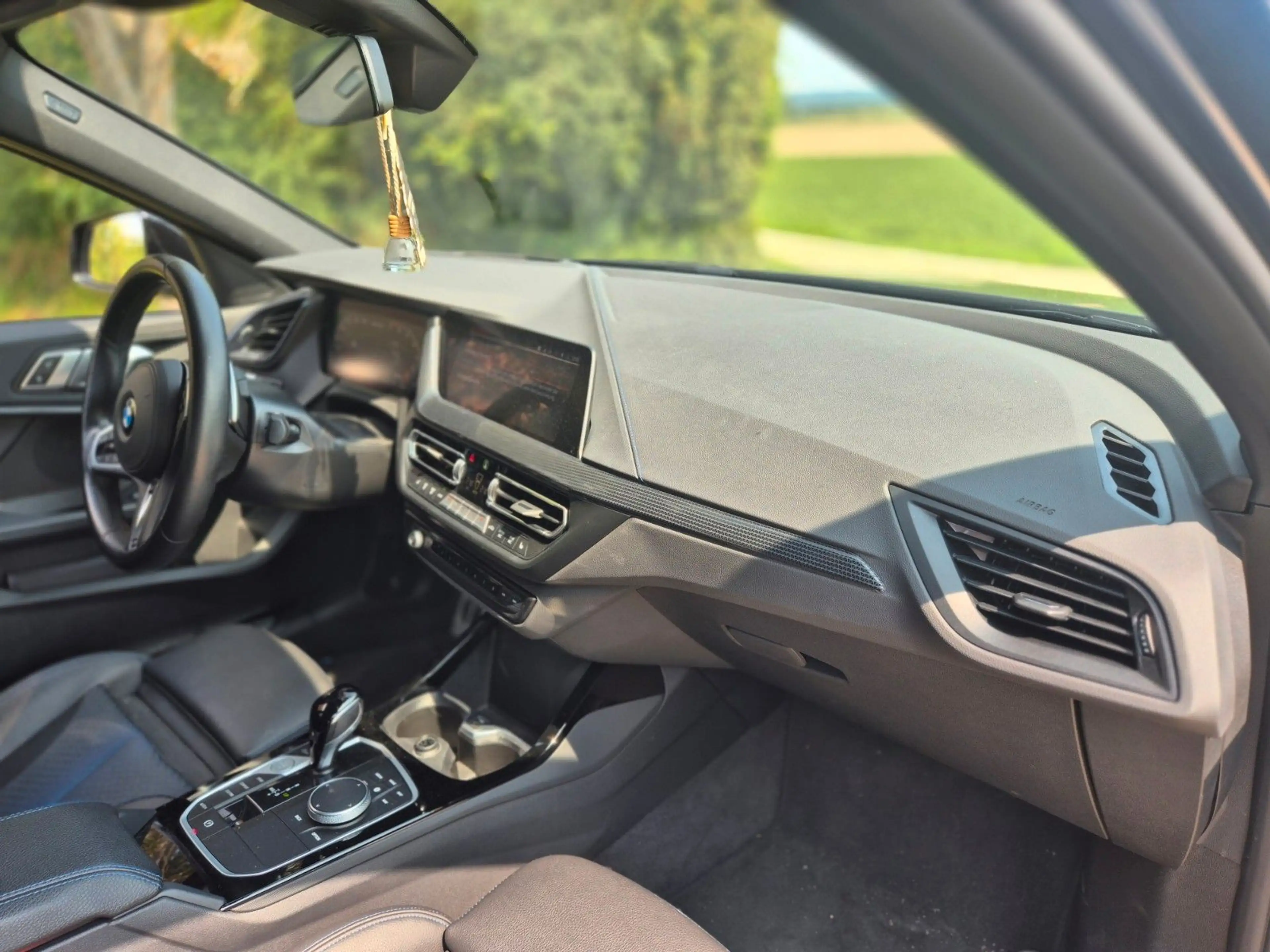 BMW 135 i xDrive — photo 11