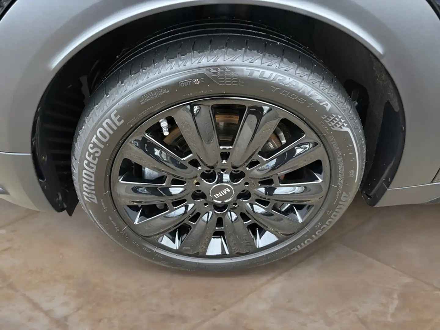 MINI Cooper SE Countryman Countryman Cooper SE ALL4 Yours Trim 2J-GARANTIE Schwarz - 2