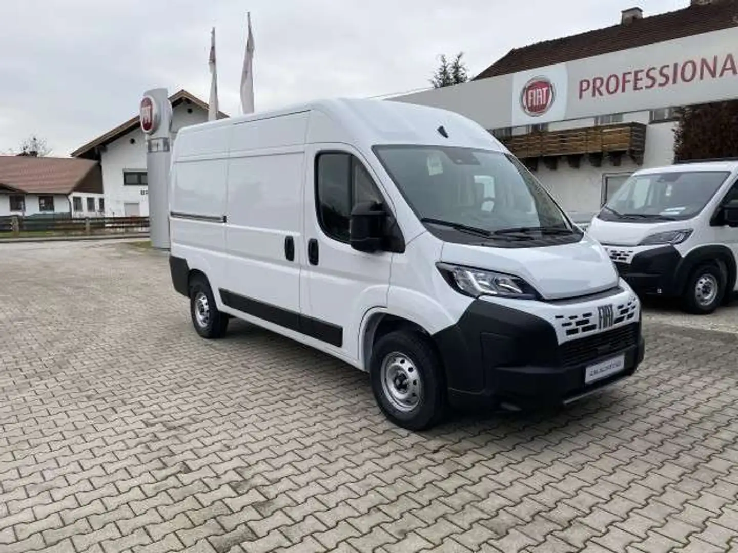 Fiat Ducato KASTENWAGEN 35 L2H2 140 MT 6E Weiß - 2