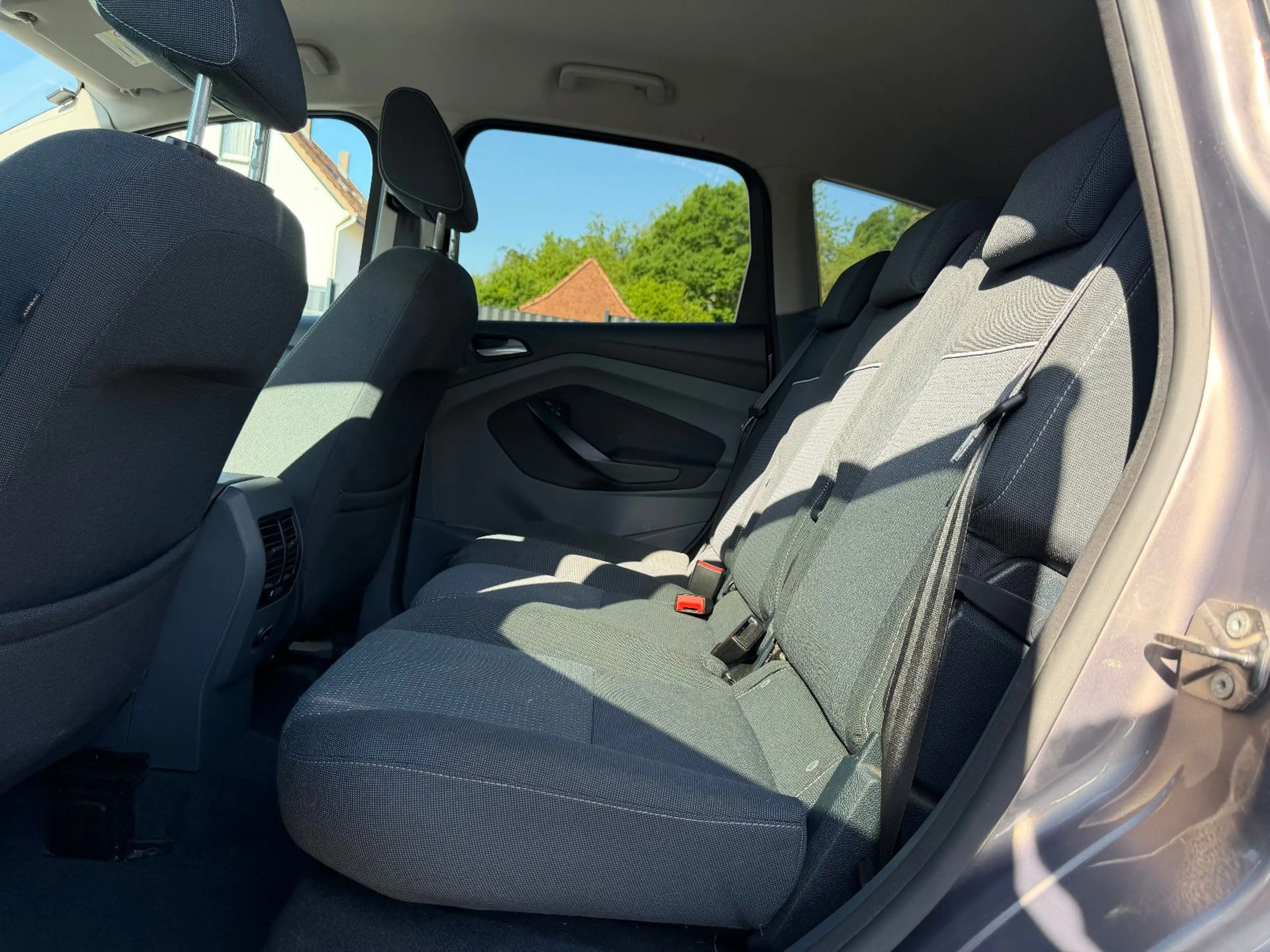Ford C-Max 1.6 Champions Edition NAVI/KLIMAA/PDC — photo 11