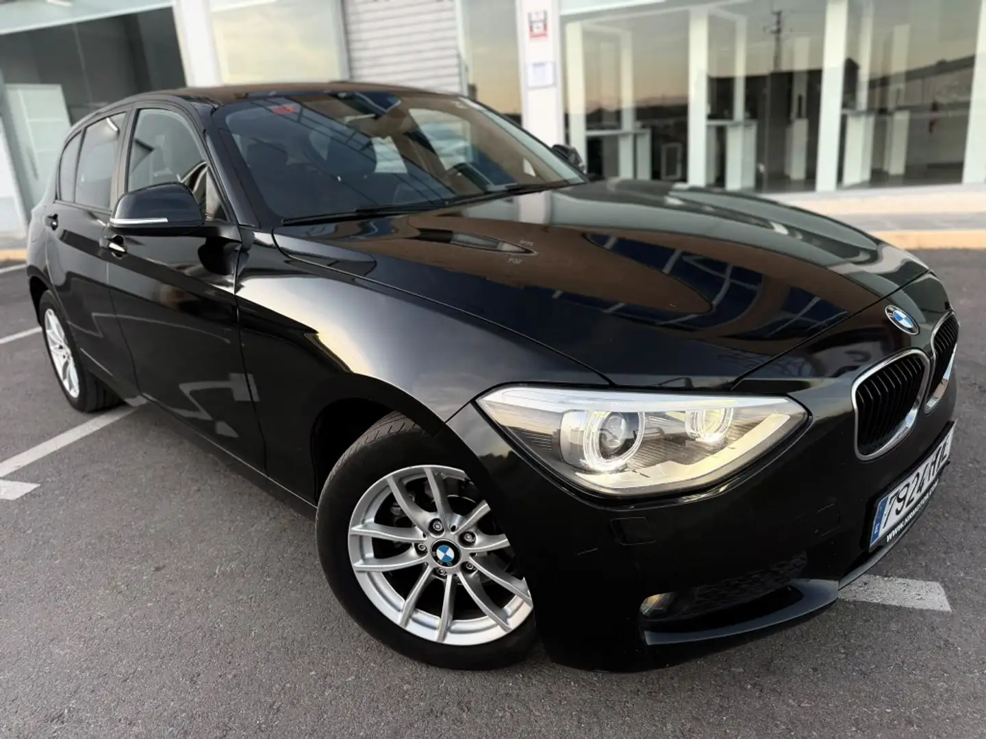 BMW 116 116d Azul - 1