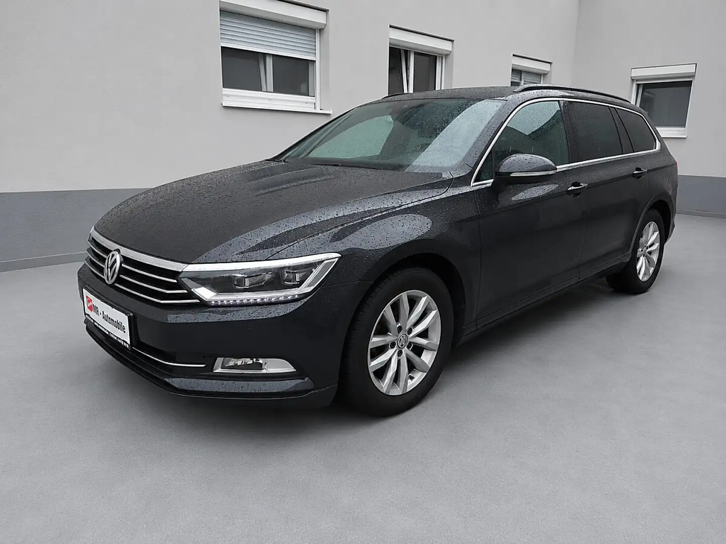 Volkswagen Passat Variant Comfortline 1,6 TDI DSG Schwarz - 2
