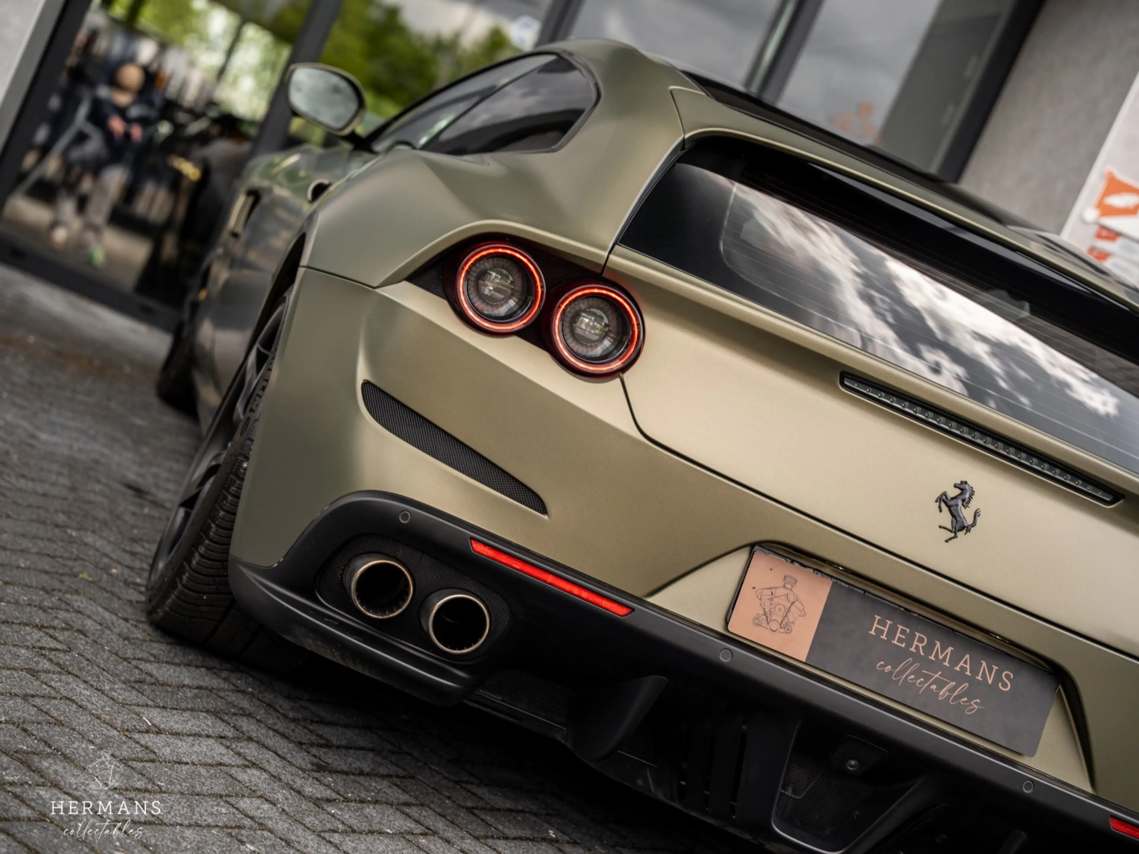 Ferrari GTC4 Lusso GTC4Lusso T 3.9 V8 / Warranty / Passenger Display — photo 10