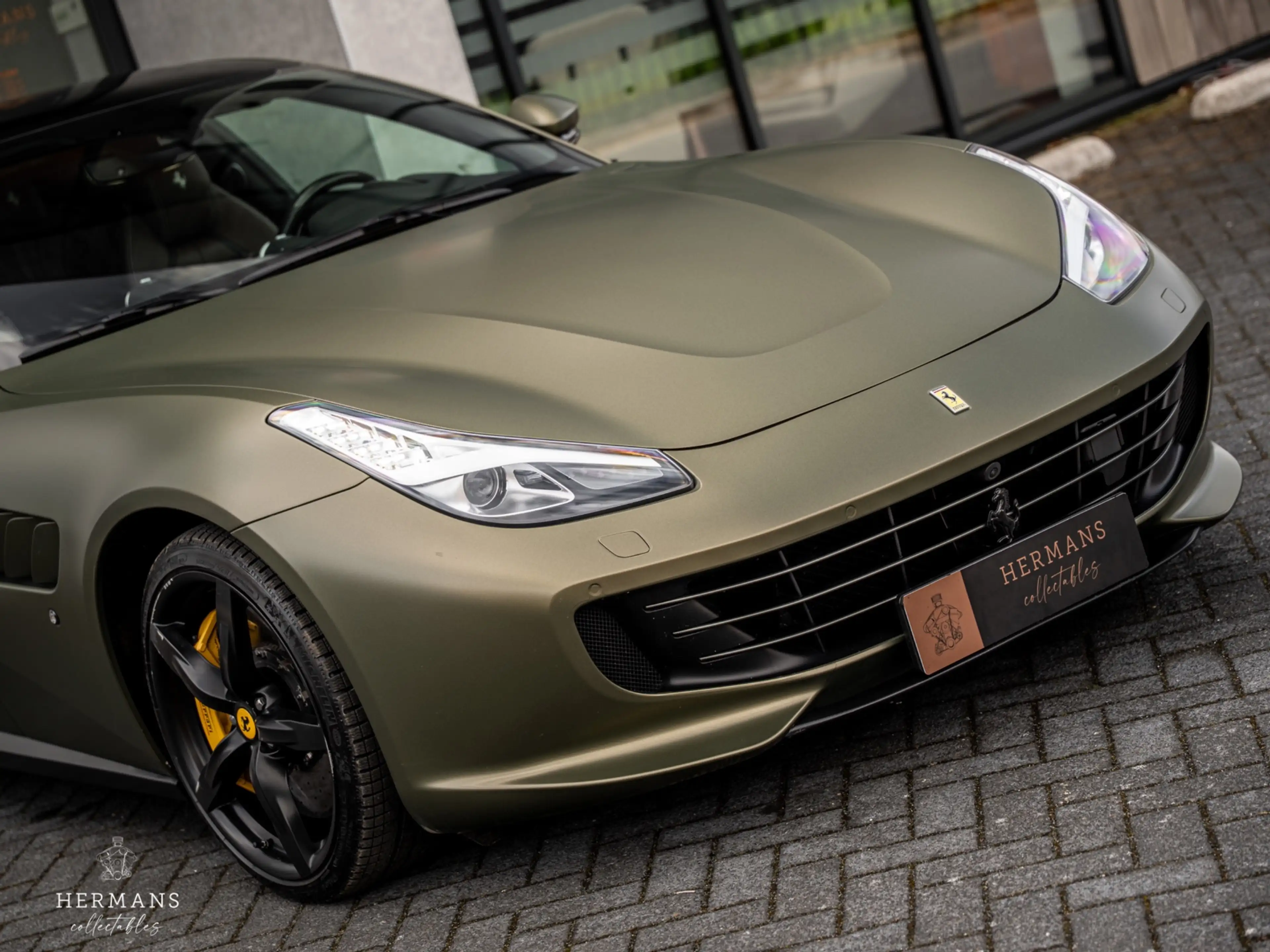 Ferrari GTC4 Lusso GTC4Lusso T 3.9 V8 / Warranty / Passenger Display — photo 4