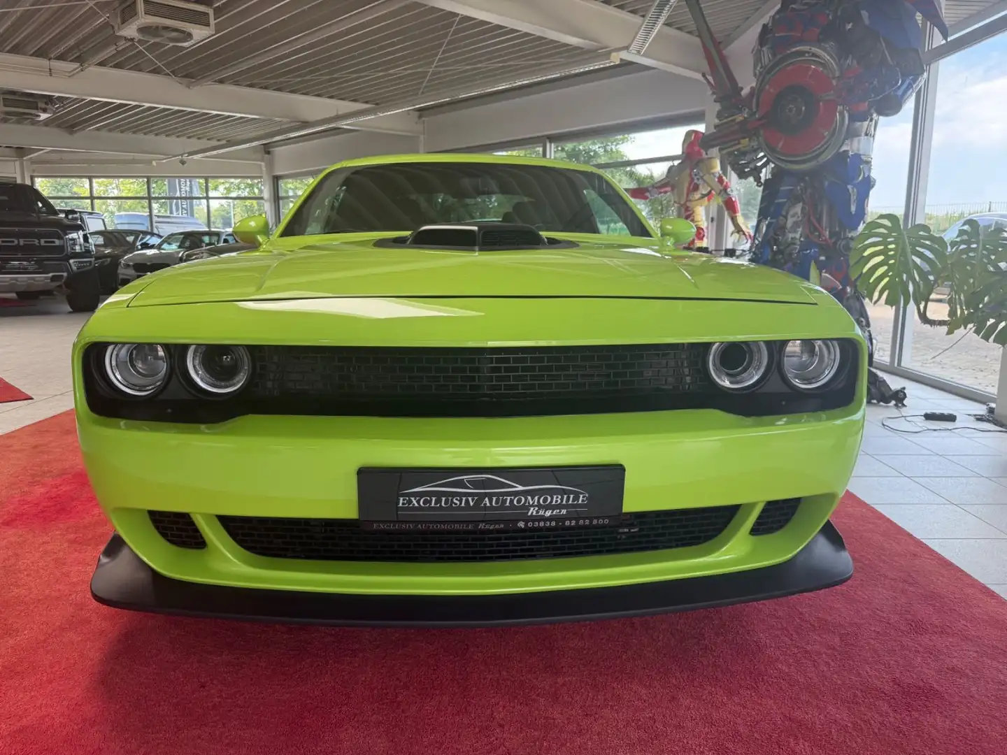 Dodge Challenger 6.4 Shaker Widebody Lime Green Grün - 2