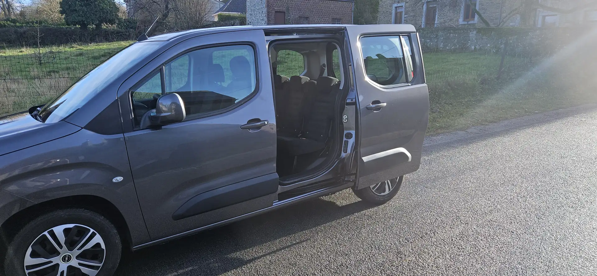 Opel Combo Life Combo Life 1.5 TD Blue L2H1 Edition XL S/S Grijs - 2