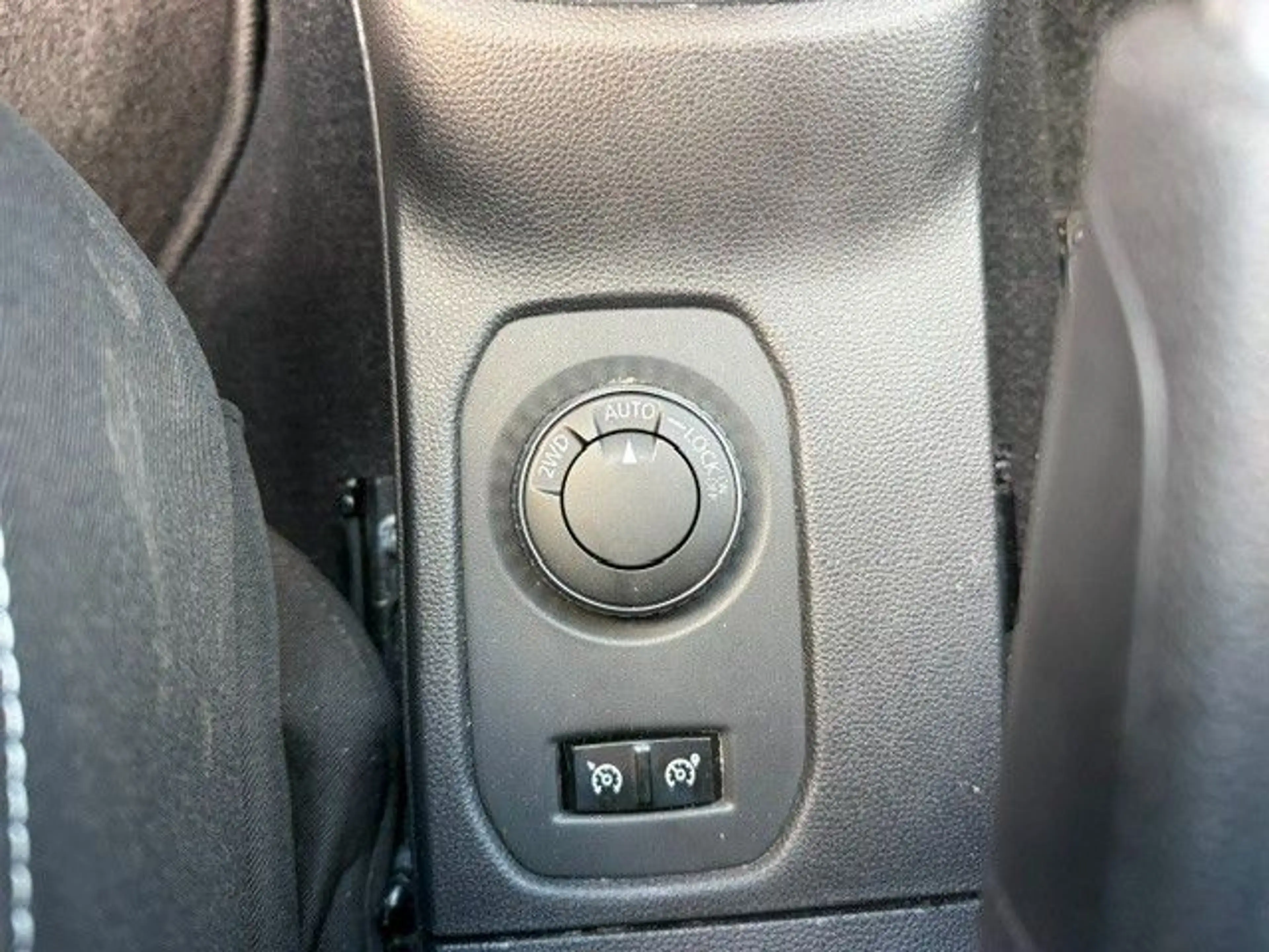 Dacia Duster II Prestige 4WD --Allrad/Navi-- — photo 12