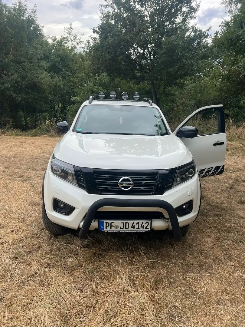 Nissan Navara - 1