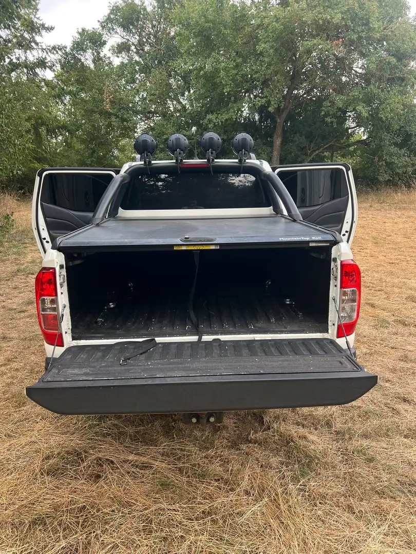 Nissan Navara - 2