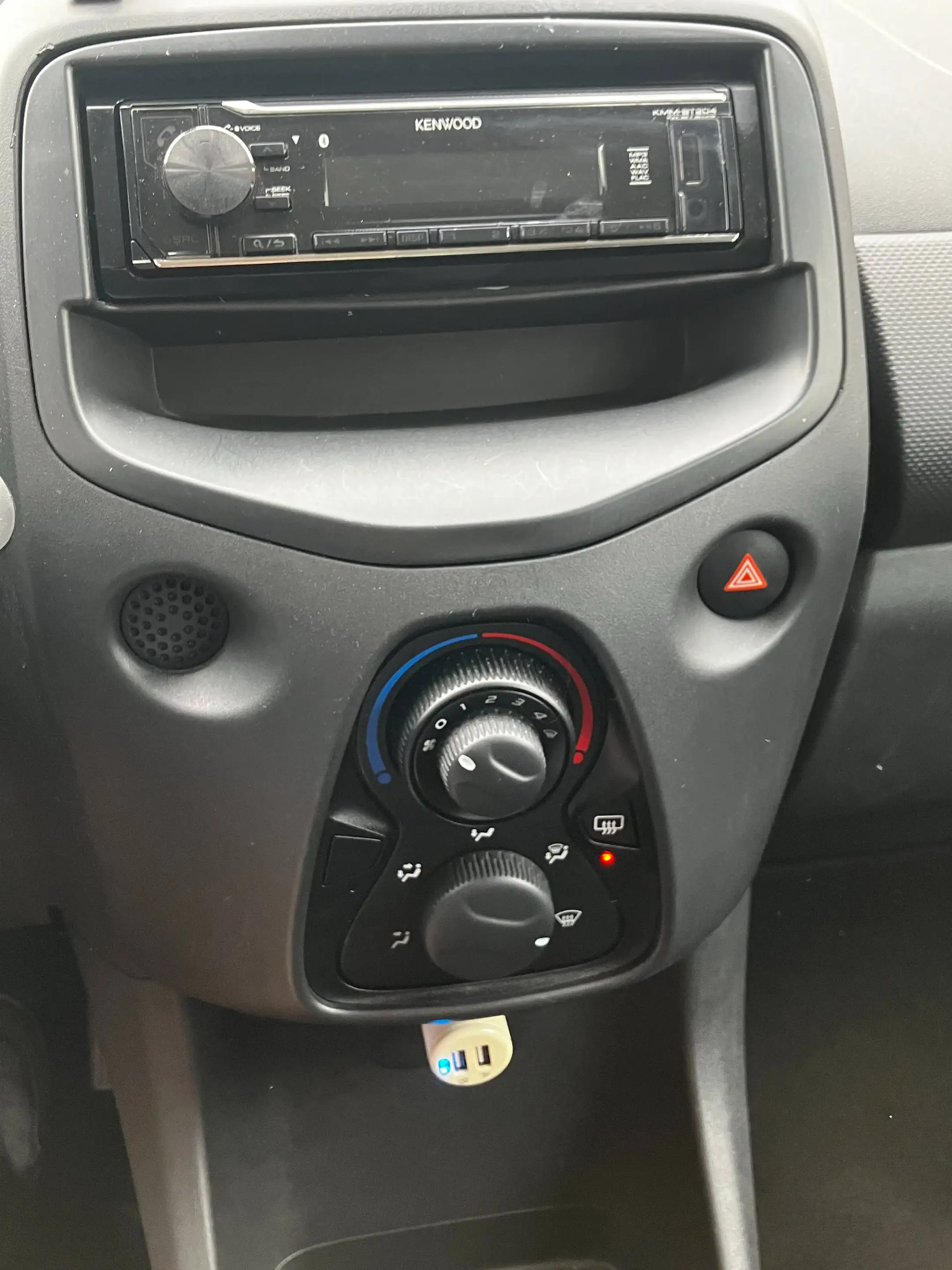Citroen C1 C1 1.0 benzine 51kW — photo 7