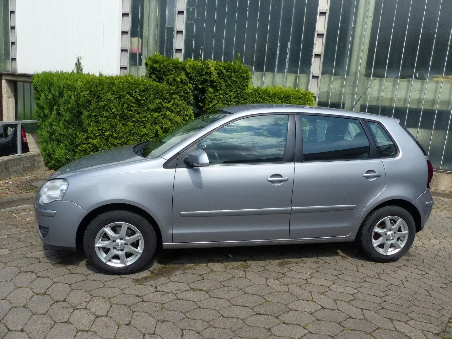Volkswagen Polo IV Comfortline aus 1.Hand+Klima+nur 49TKM! Argent - 2