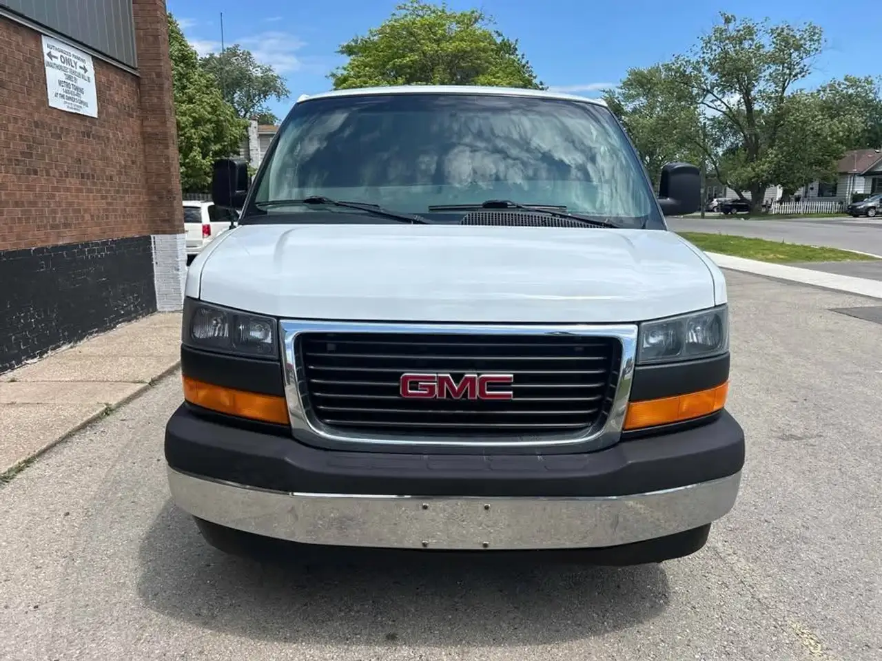 GMC Savana fotografie GMC Savana