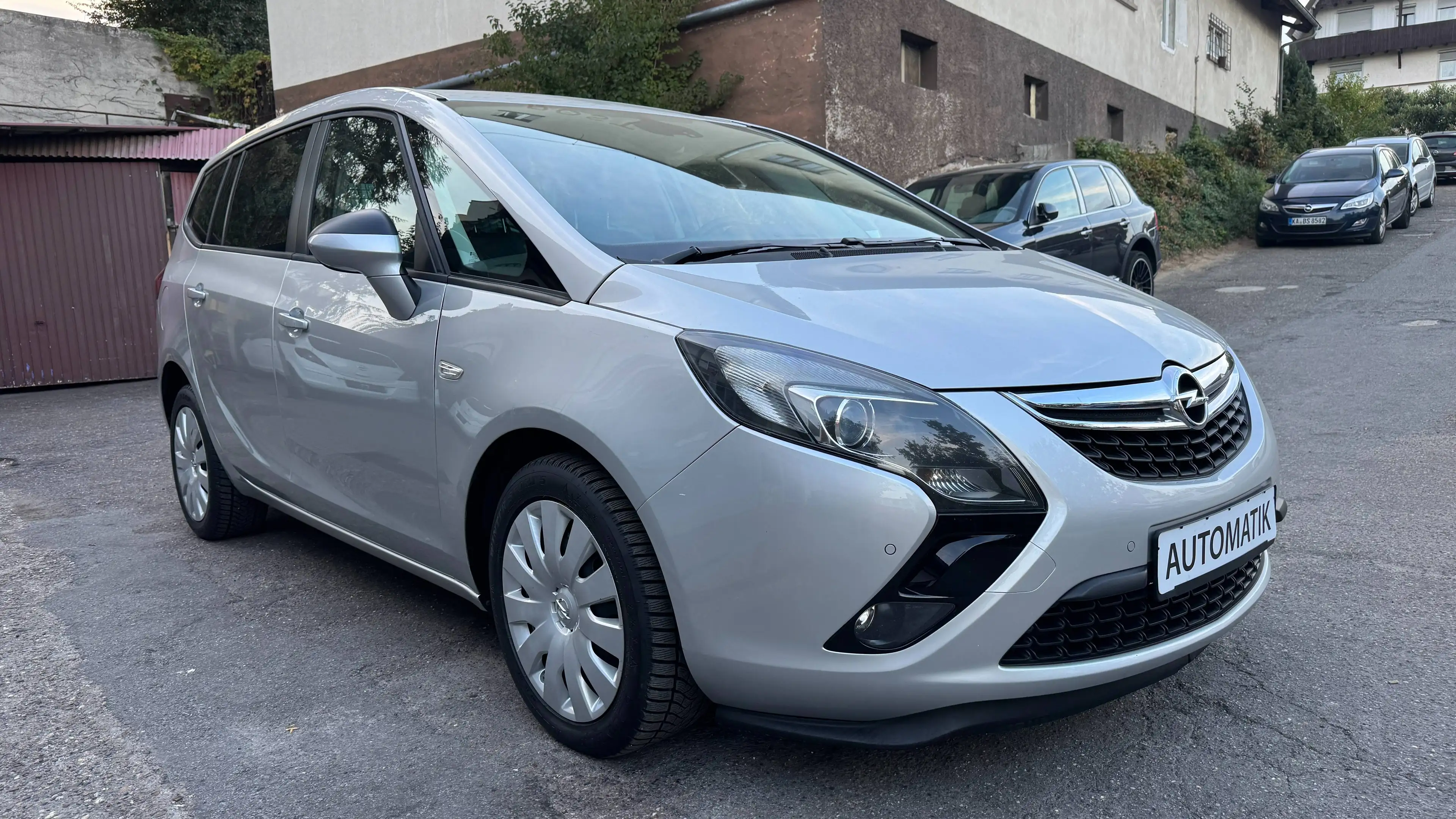 Opel Zafira Tourer 2,0 CDTI,Automatik,1.Hand,TÜV:Neu,PDC,8-fach Bereift.... — photo 8