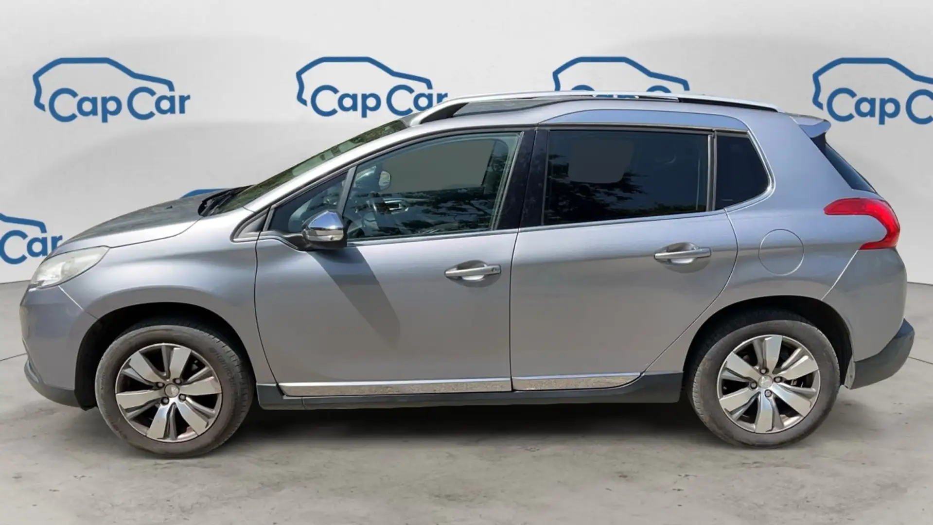 Peugeot 2008 1.6 e-HDi 92 Business Pack - 2