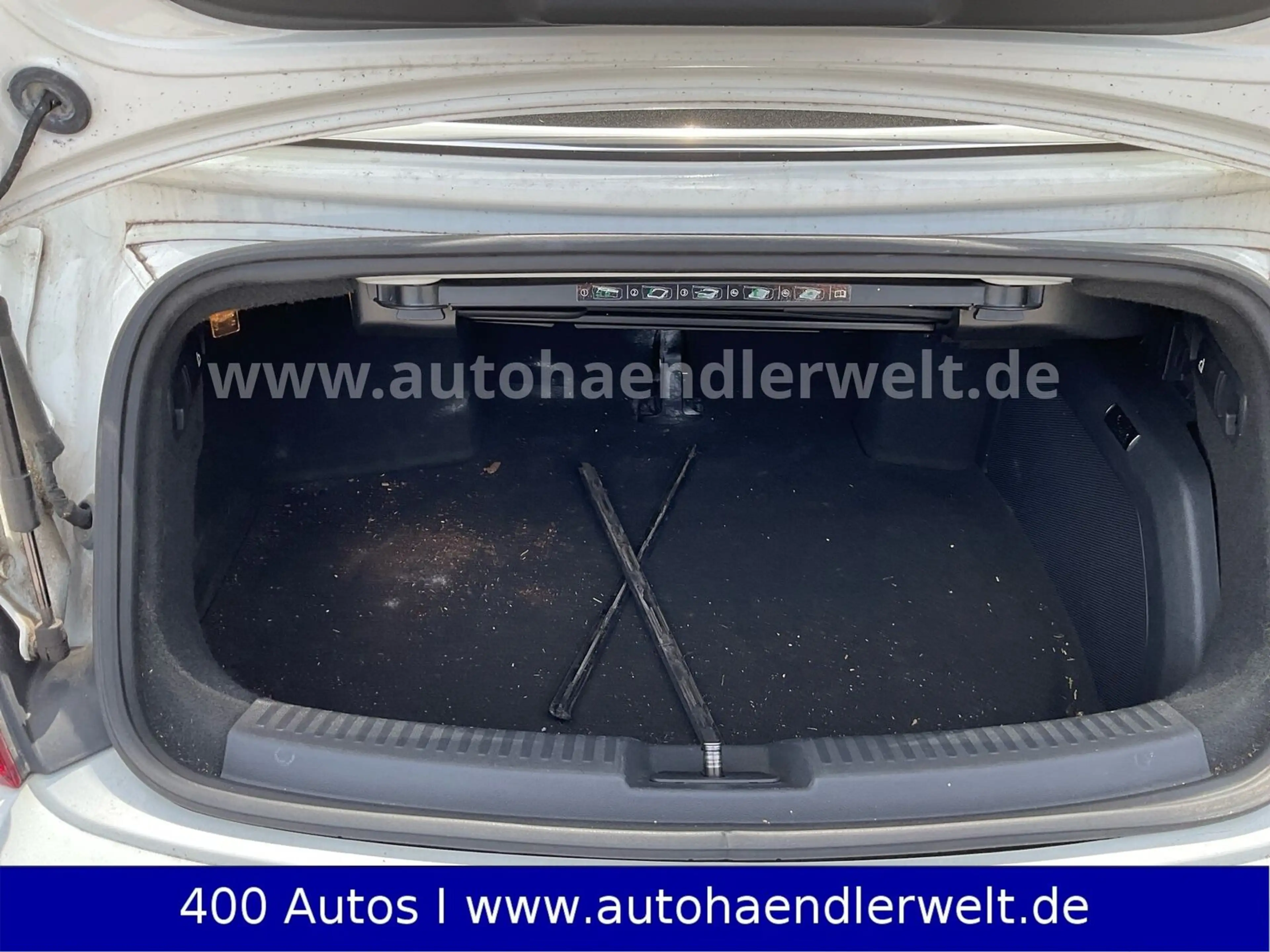 Volkswagen Beetle Cabriolet  1.4 TSI Sport Fender — photo 8