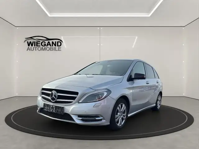 Mercedes-Benz B 200 CDI (BlueEFFICIENCY) EXPORT+SPORT+LEDER+NA