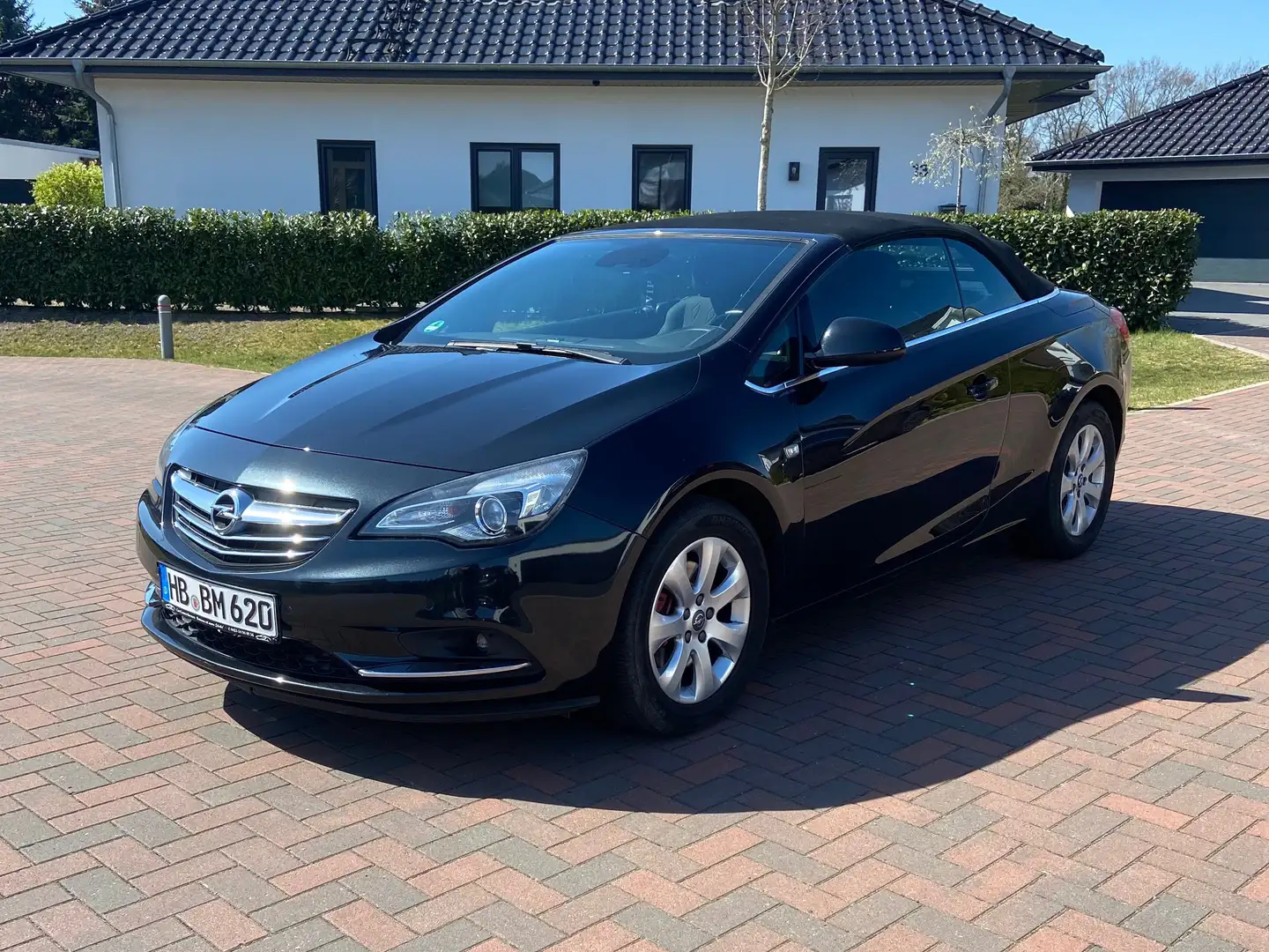 Opel Cascada Cascada 1.4 Turbo Edition Schwarz - 1