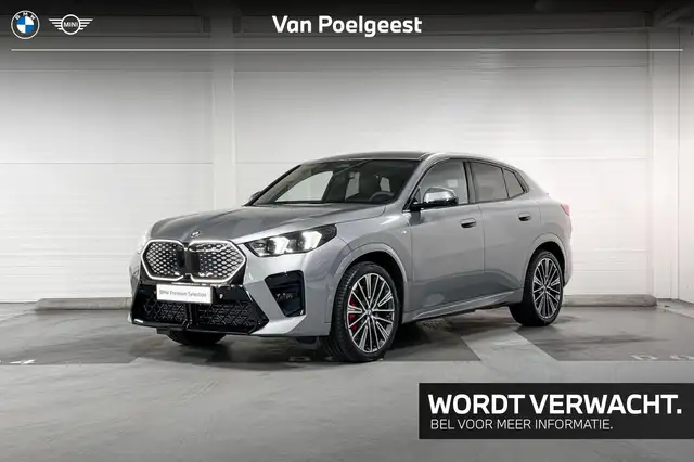 BMW iX2 eDrive20 | M-Sport Pro | Innovation Pack | Driving