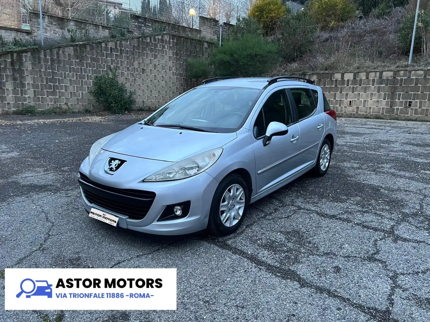 Peugeot 207 207 SW 1.6 hdi Active 93cv 115000km Ottimo Stato Zilver - 1