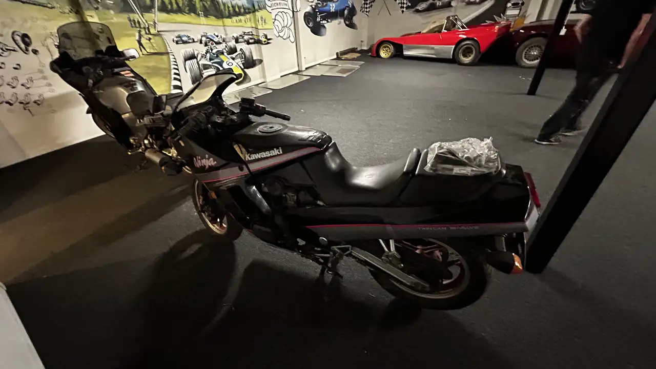Kawasaki GPX 600 R
