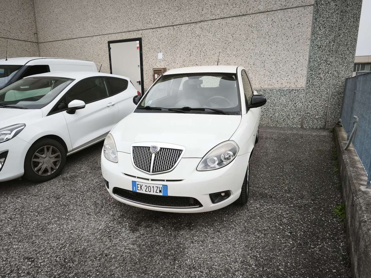 Lancia Ypsilon 1.2 8v Diva 69cv