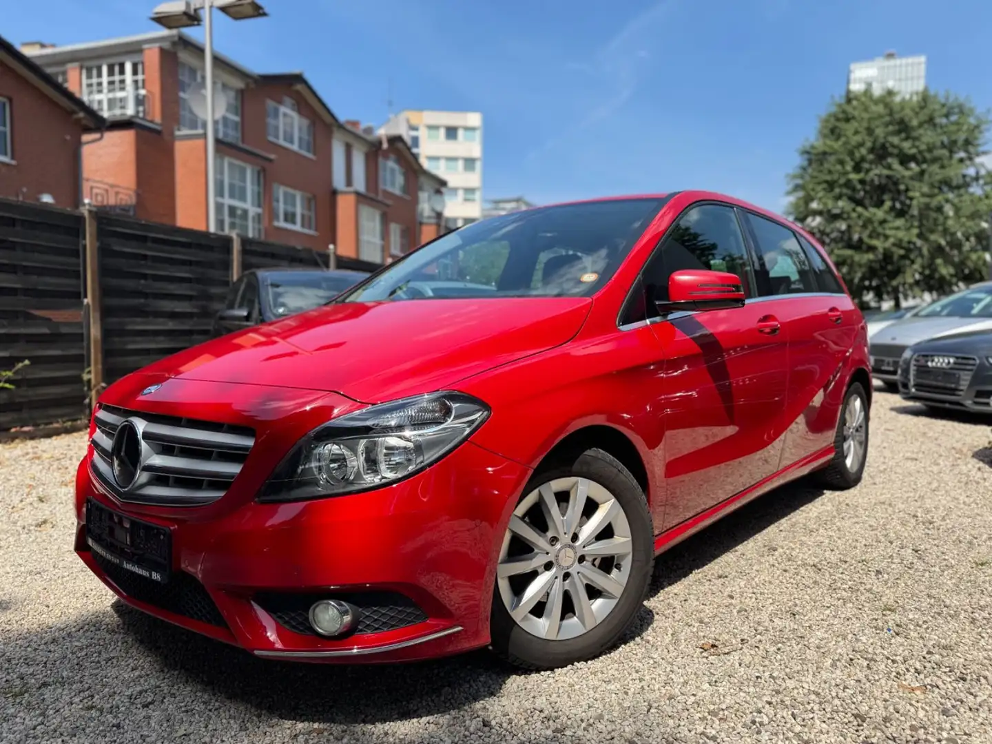 Mercedes-Benz B 200 B200 CDI/AUT./NAVI/SHZ/PDC/LEDER/MB S-HEFT/KLIMA Rot - 2