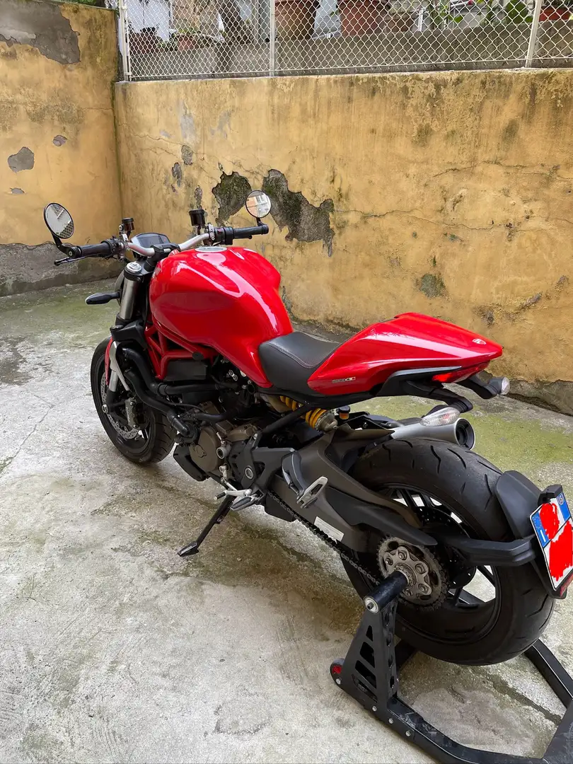 Ducati Monster 1200 Červená - 1
