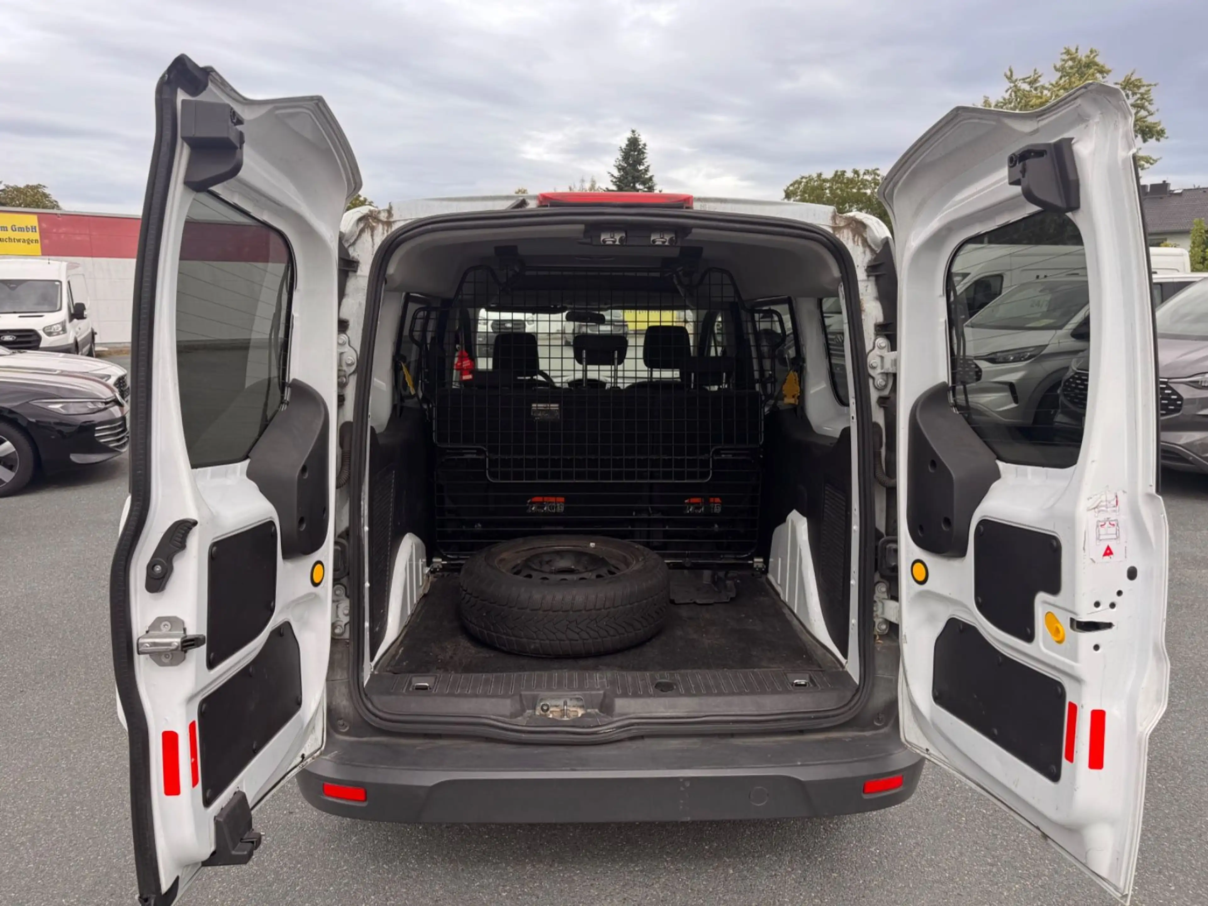 Ford Transit Connect Lang Klima-5 Sitzer-Euro5 — photo 10