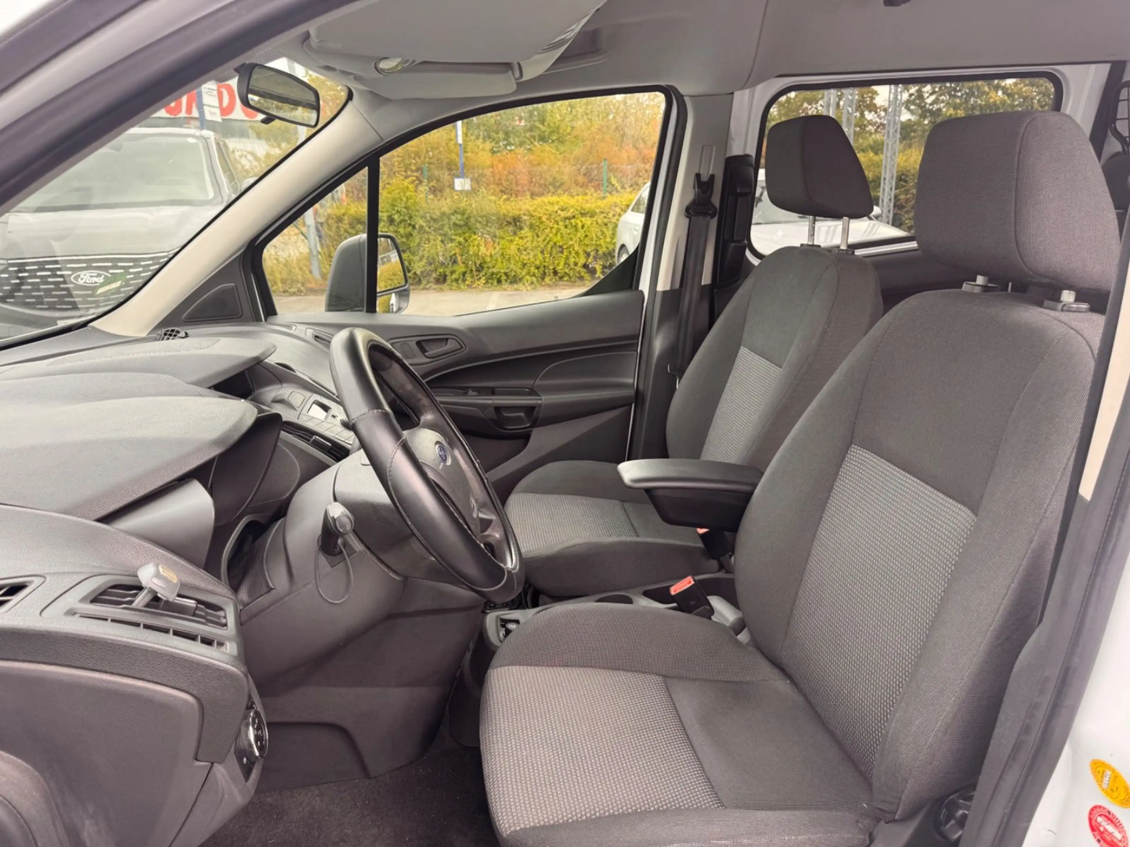 Ford Transit Connect Lang Klima-5 Sitzer-Euro5 — photo 13