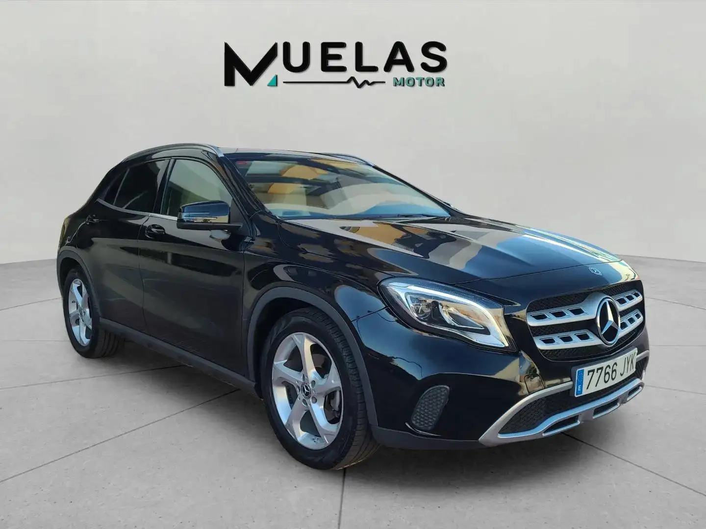 Mercedes-Benz GLA 200 200d Noir - 2