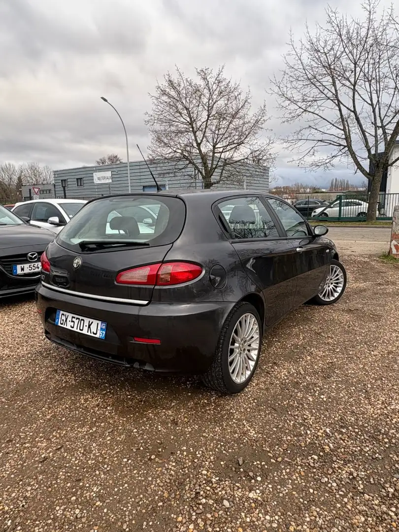 Alfa Romeo 147 147 Gris - 2