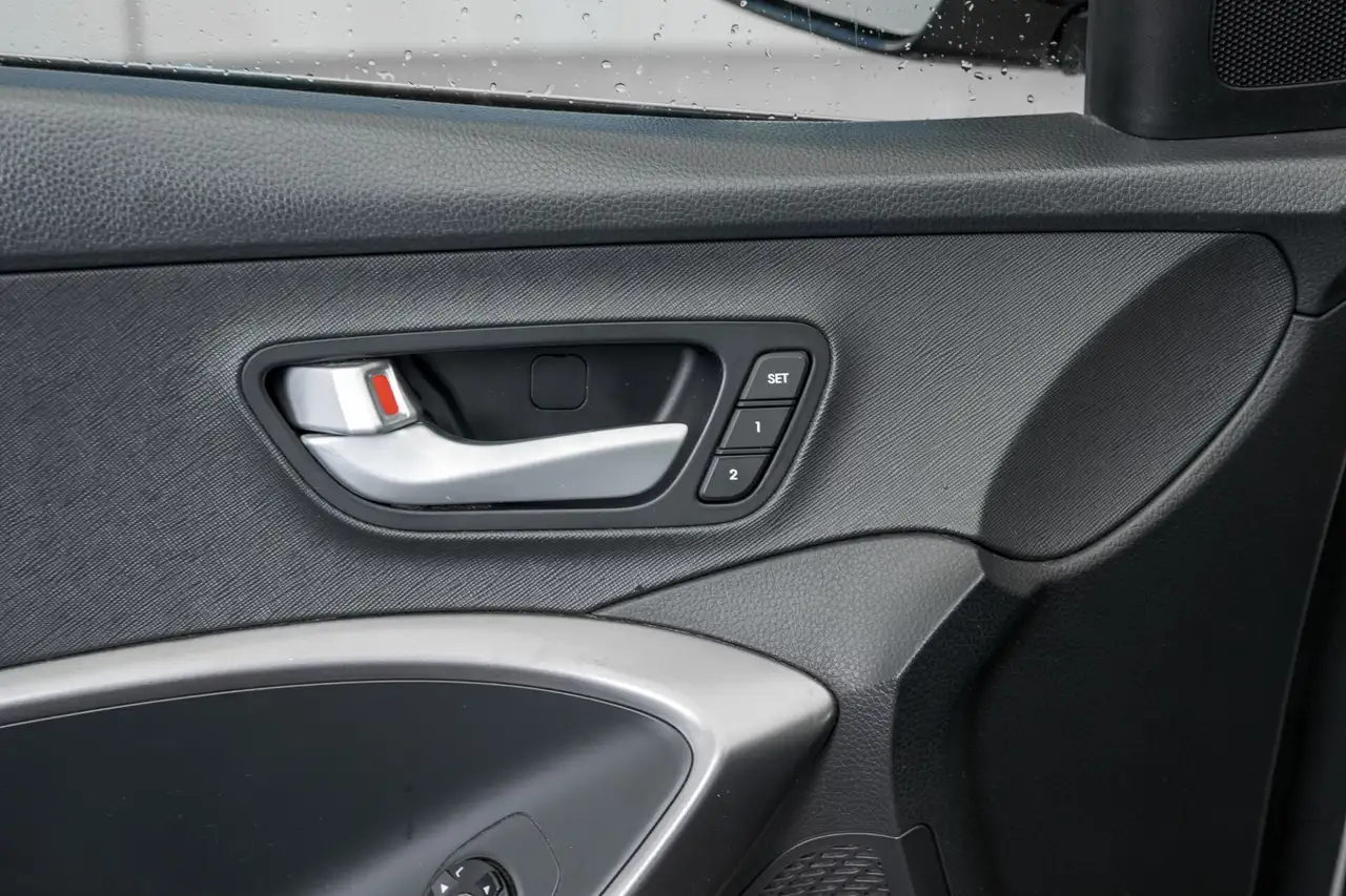 Hyundai SANTA FE снимка Hyundai SANTA FE
