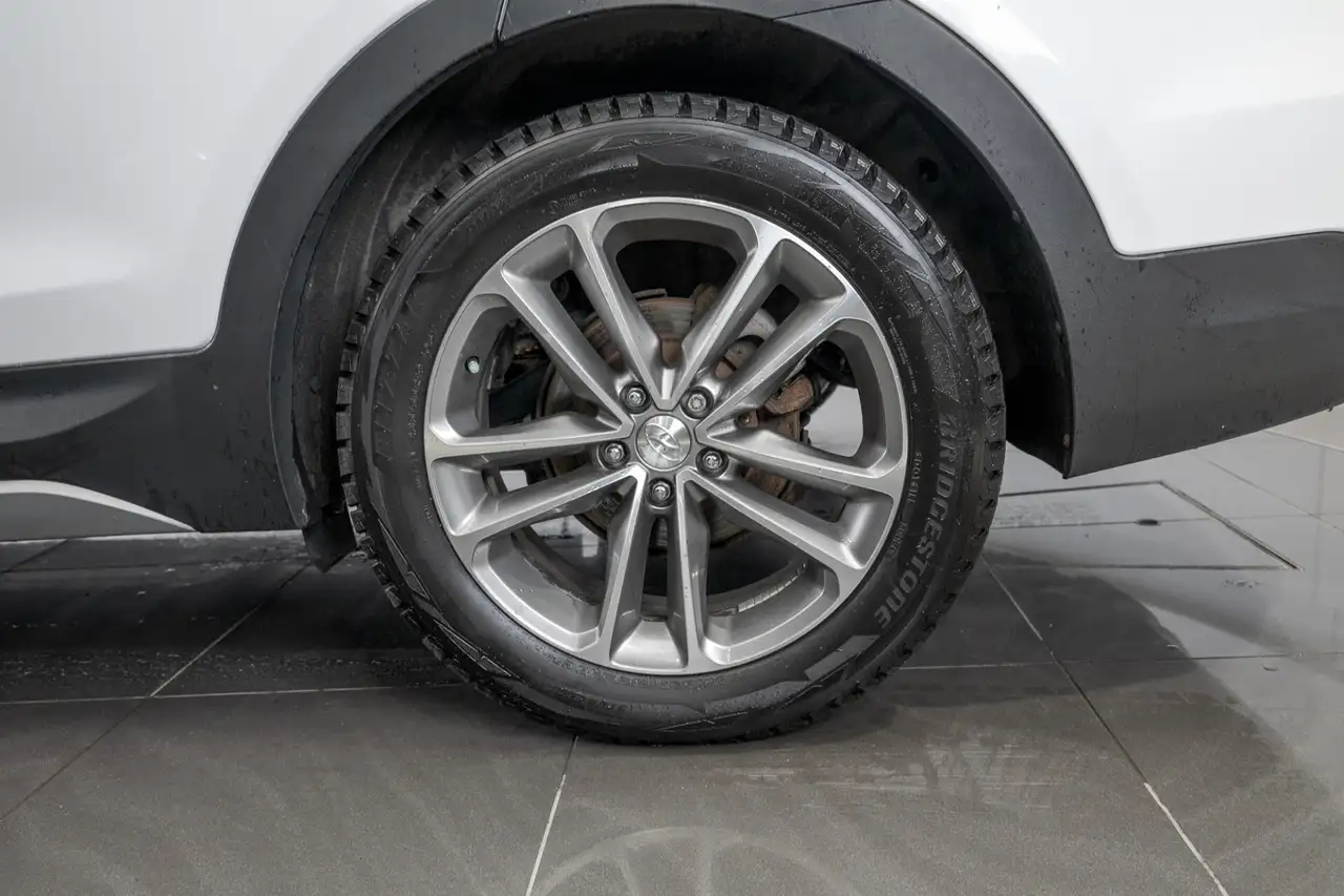 Hyundai SANTA FE снимка Hyundai SANTA FE