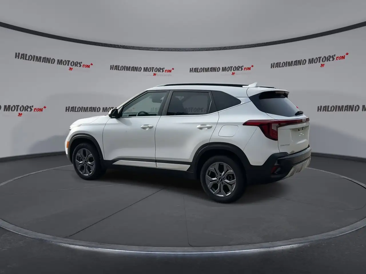 Kia Seltos снимка Kia Seltos