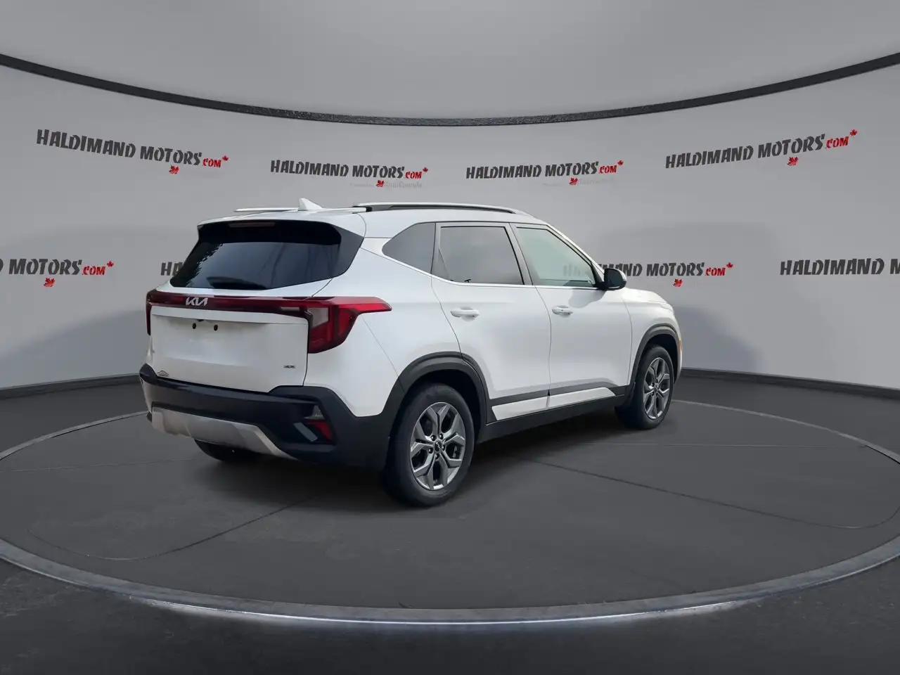 Kia Seltos снимка Kia Seltos