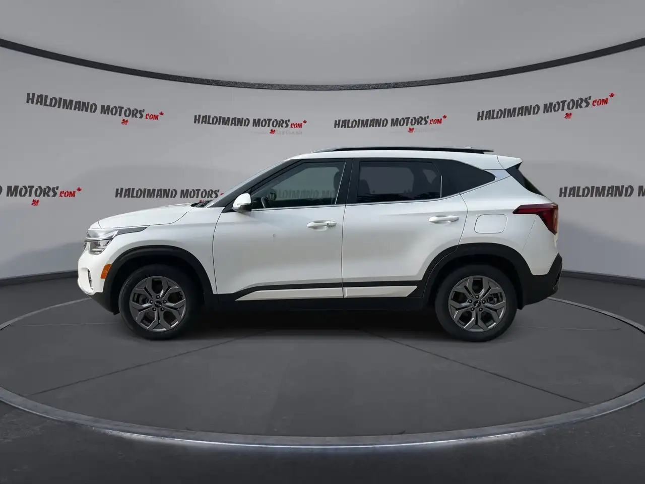 Kia Seltos снимка Kia Seltos