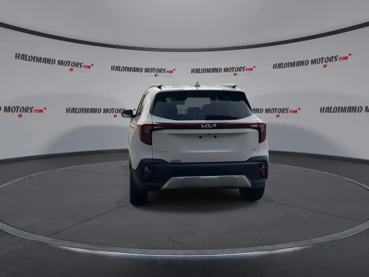 Kia Seltos снимка Kia Seltos
