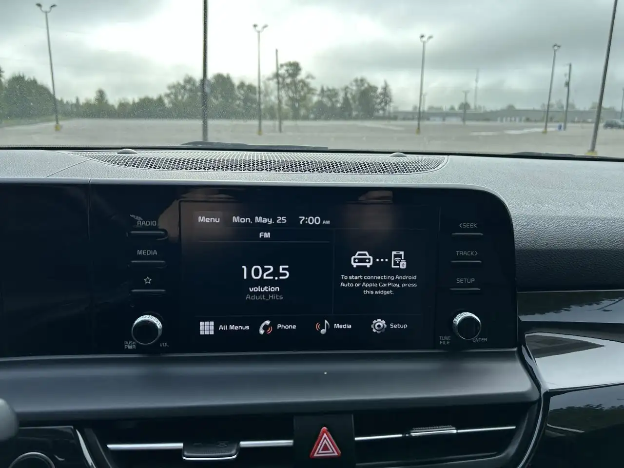 Kia Seltos снимка Kia Seltos