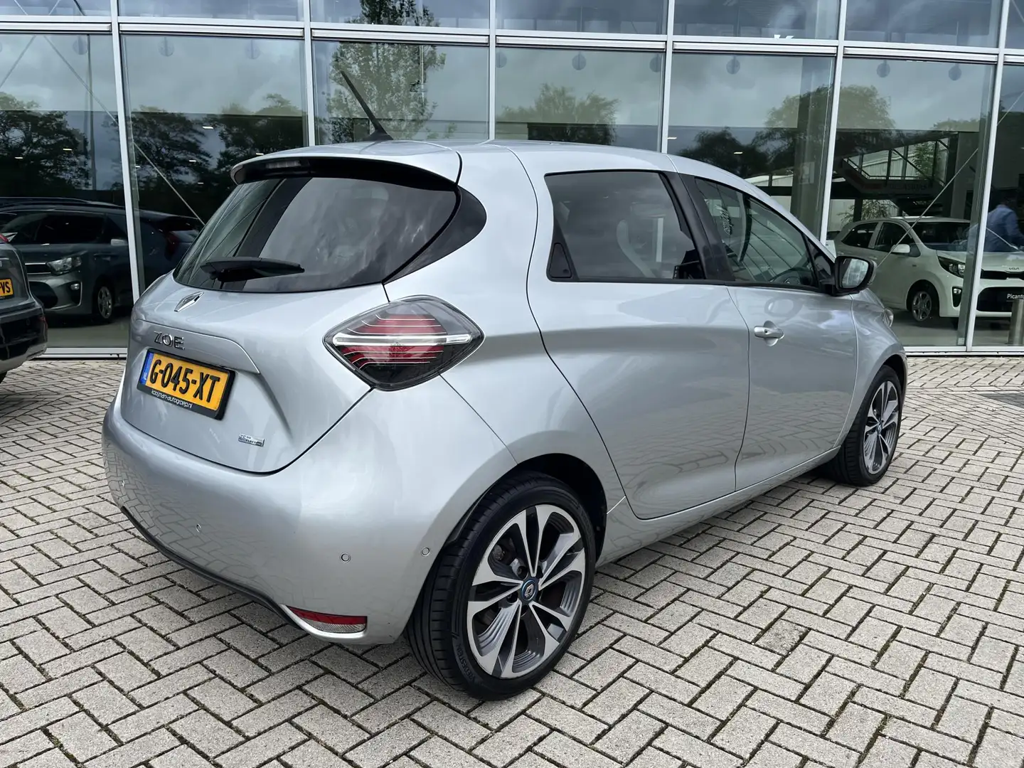 Renault ZOE R135 Intens 52 kWh |Warmtepomp | Inclusief koopacc Zilver - 2