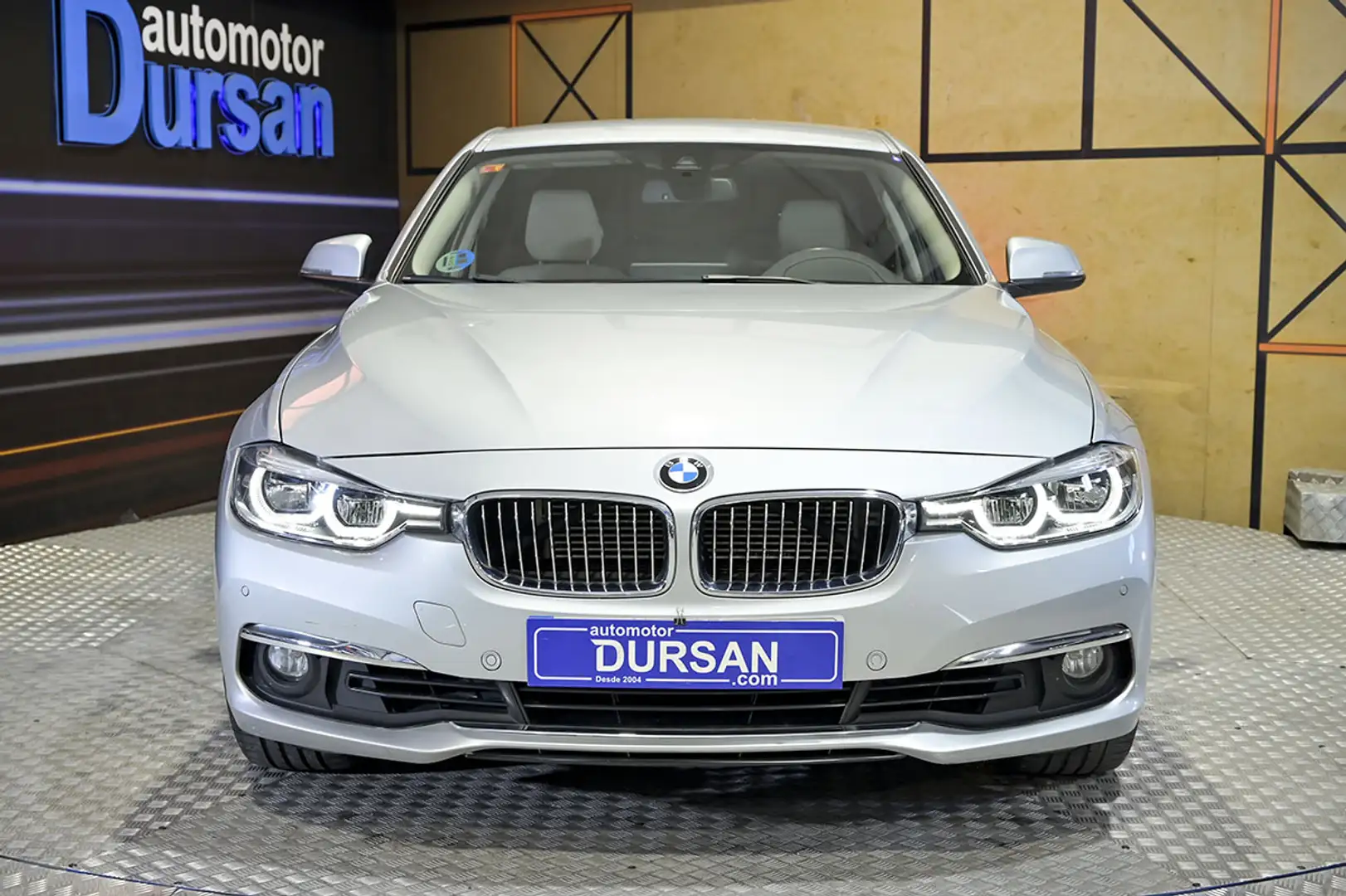 BMW 330 330iA - 2