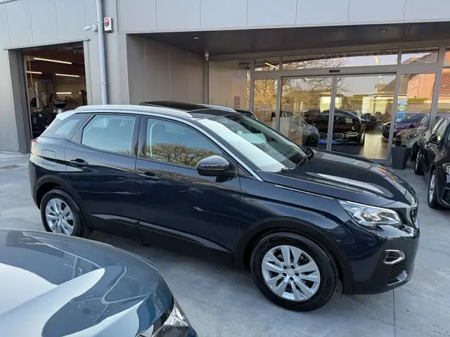 Peugeot 3008 view 4