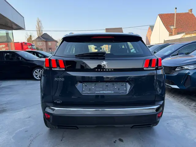 Peugeot 3008 view 6