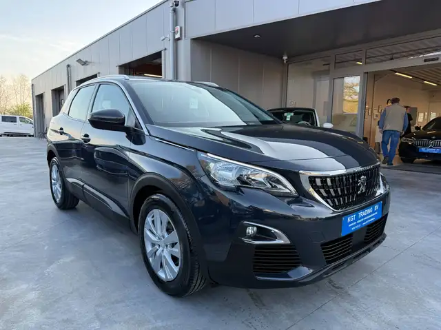 Peugeot 3008 view 3