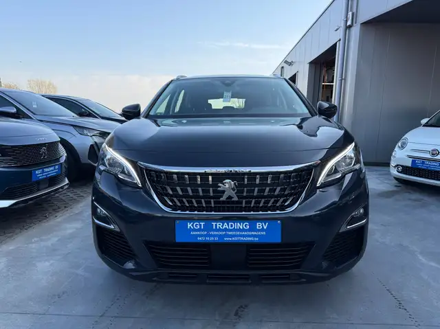 Peugeot 3008 view 2